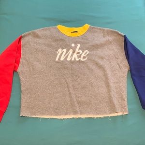 Nike Color Block Cropped CrewNeck Sweatshirt Size Small